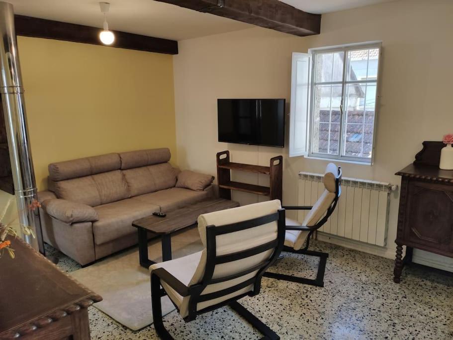 Casa Carmina: Casa Para Pequenos Grupos En El Corazon De Galicia O Irixo Exterior foto